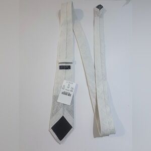 Preppy J. Crew Ivory Tan Printed Neck Tie NWT Business Casual